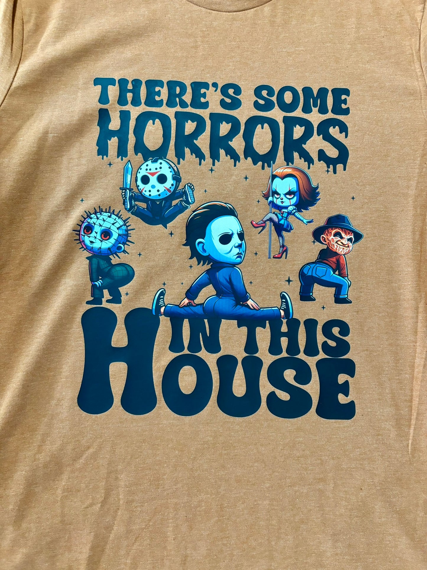 There’s some horrors in this house t-shirt