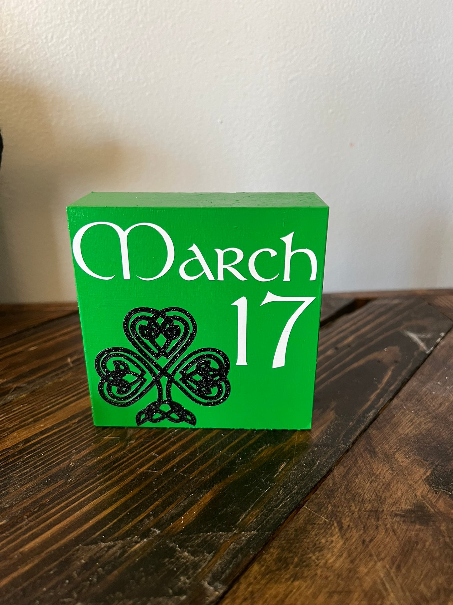 St. Patrick's Day Tiered Tray Decor