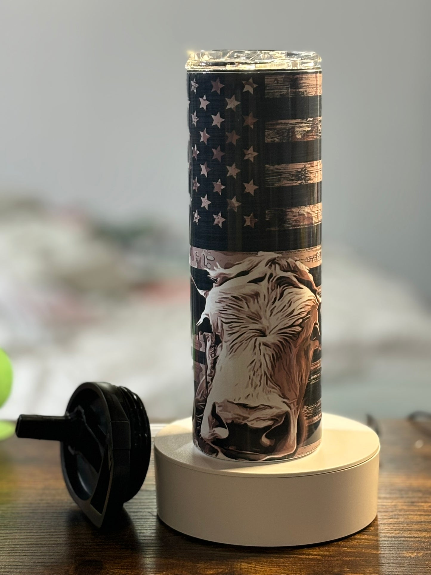 Black and white cow American flag 20 oz duo lid tumbler