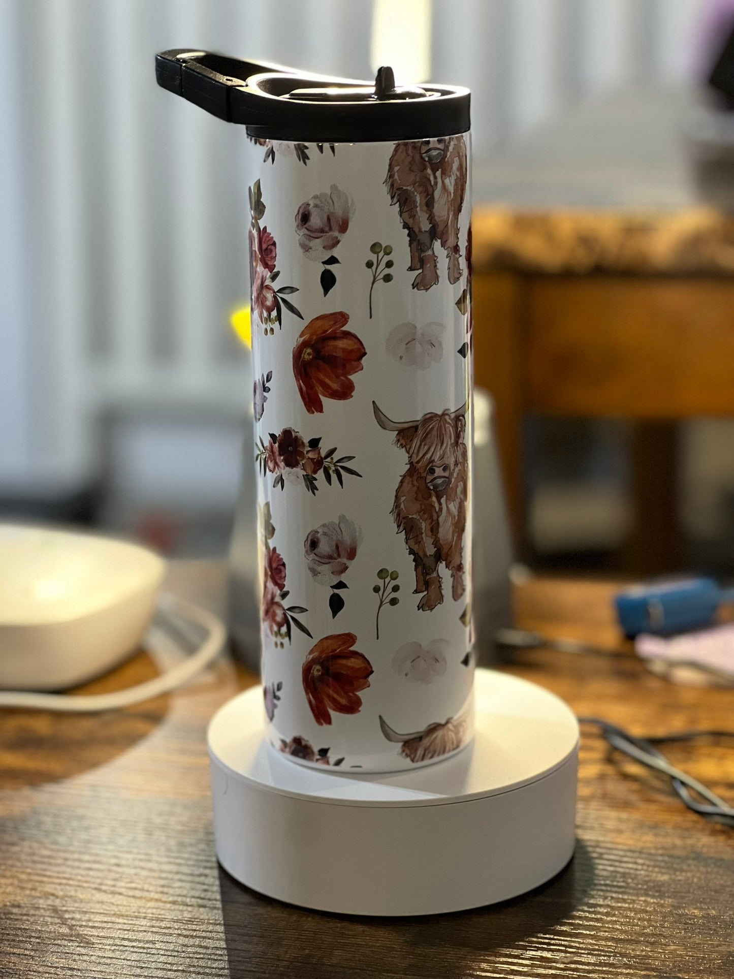 Red floral highland cow 20 oz duo lid tumbler
